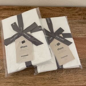 West Elm Belgian Flax Linen standard pillowcase X2